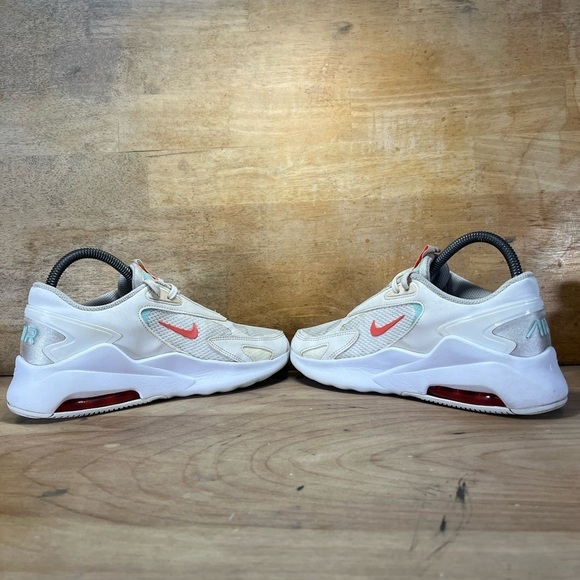 Nike Air Max Bolt Womens Size 7 Shoes Sneakers White Light Dew CU4152-104 - Picture 5 of 9